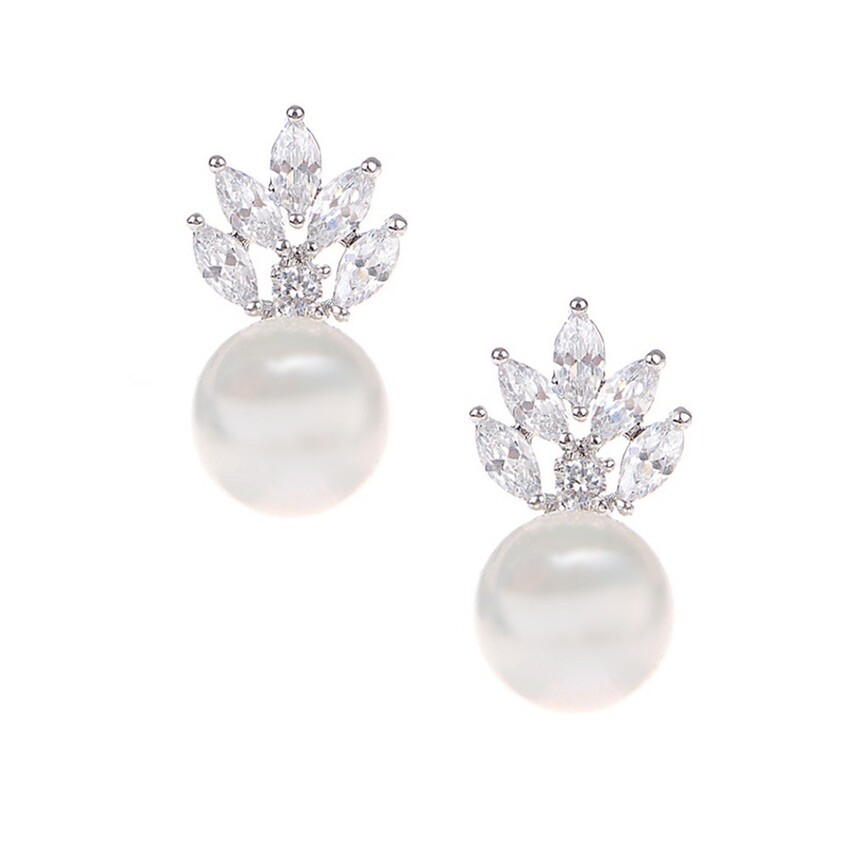 Fotografía: Pendientes de boda con perlas y brillantes Mila