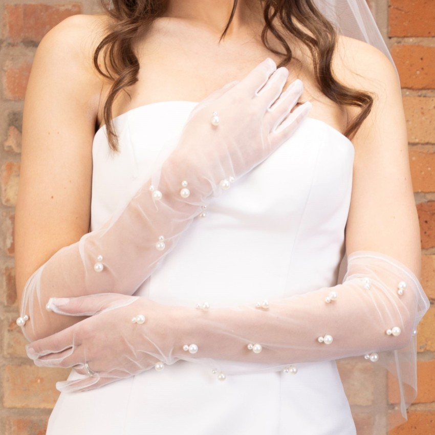 Fotografia: Perfect Bridal Luvas transparentes em marfim, até ao cotovelo, com pérolas