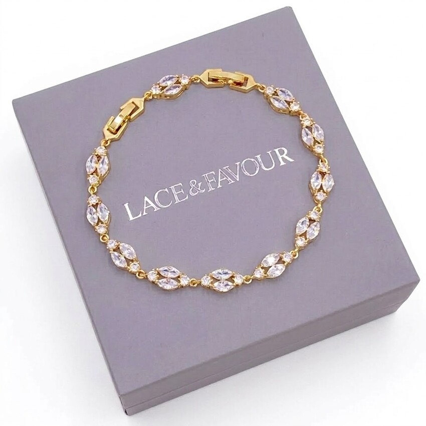 Fotografía: Pulsera de boda Berkeley con delicadas circonitas (dorado)