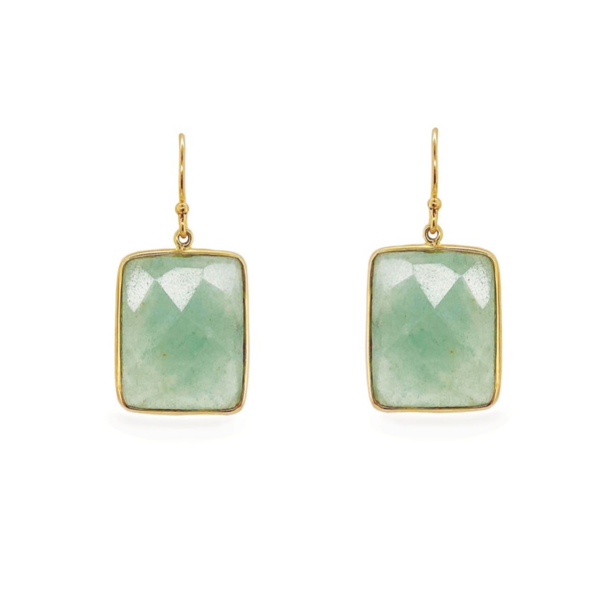 Fotografía: Sarah Alexander Pendientes cuadrados con forma de gota de aventurina verde Mesmerise