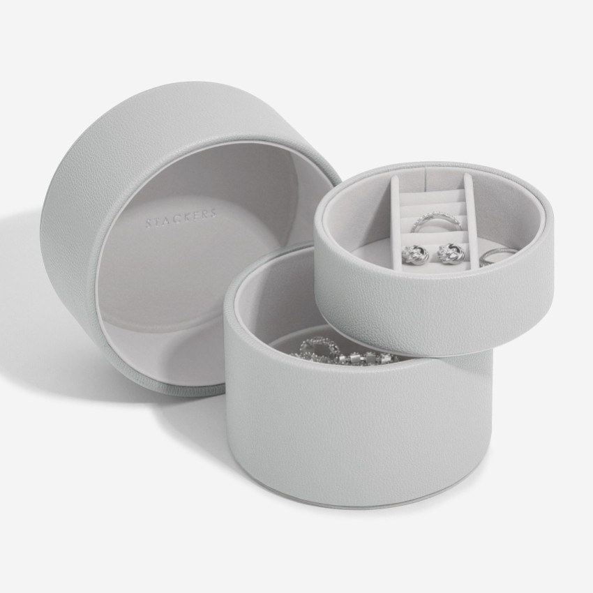 Fotografia: Stackers Caixa para joias em forma de pod para mesa de cabeceira em cinza-seixo