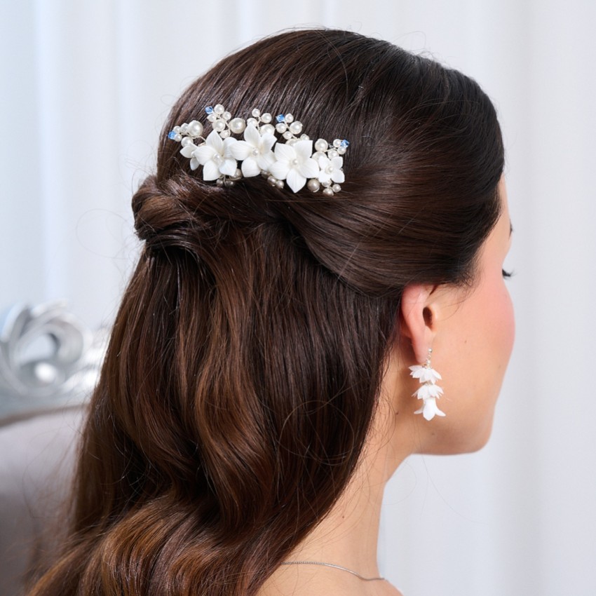 Photograph: Tiffany Pearl and Light Sapphire Crystal Floral Hair Comb