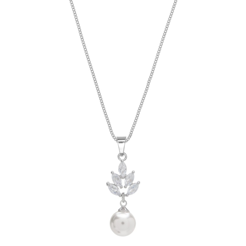 Photograph: Vienna Vintage Pearl Drop Wedding Necklace